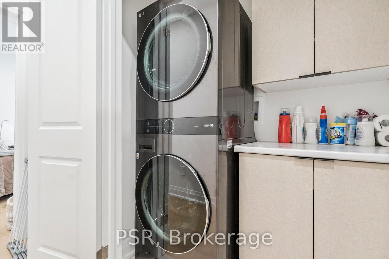 8 Paxton Avenue, St. Catharines, Ontario  L2N 5H8 - Photo 34 - X12343800