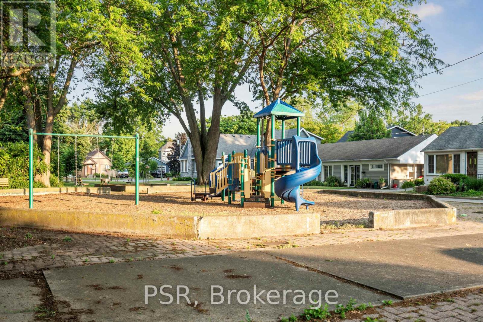 8 Paxton Avenue, St. Catharines, Ontario  L2N 5H8 - Photo 43 - X12343800