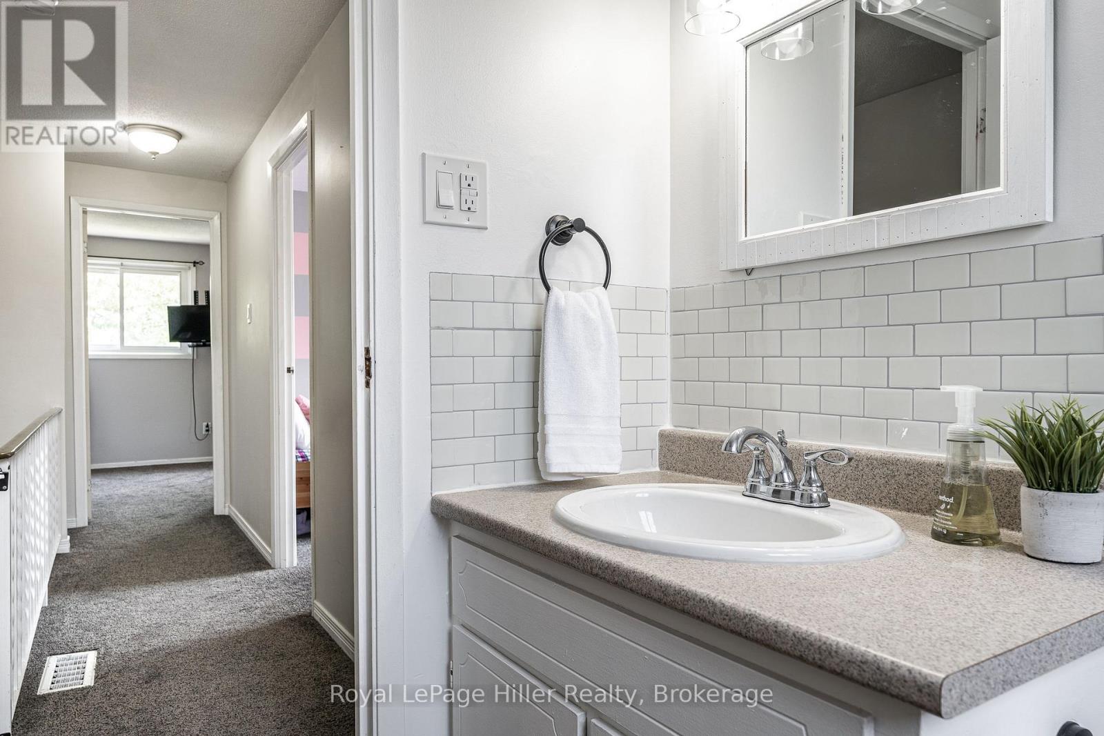 150 Patricia Road, Stratford, Ontario  N5A 1V4 - Photo 17 - X12344009