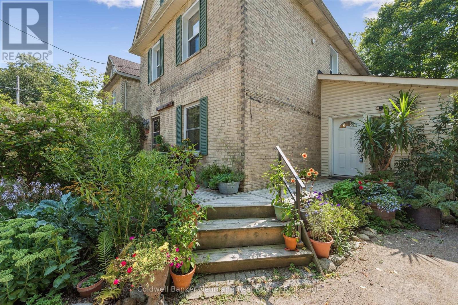 102 Asmus Street, Wilmot, Ontario  N3A 1A9 - Photo 2 - X12344018
