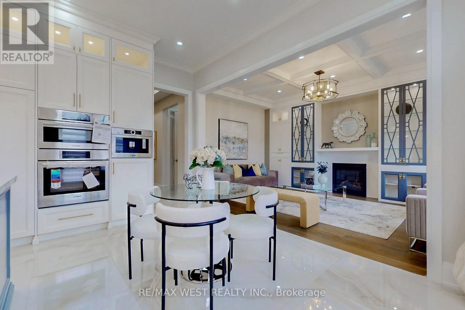 5199 Symphony Court, Mississauga (Central Erin Mills), Ontario  L5M 2M9 - Photo 16 - W12343597
