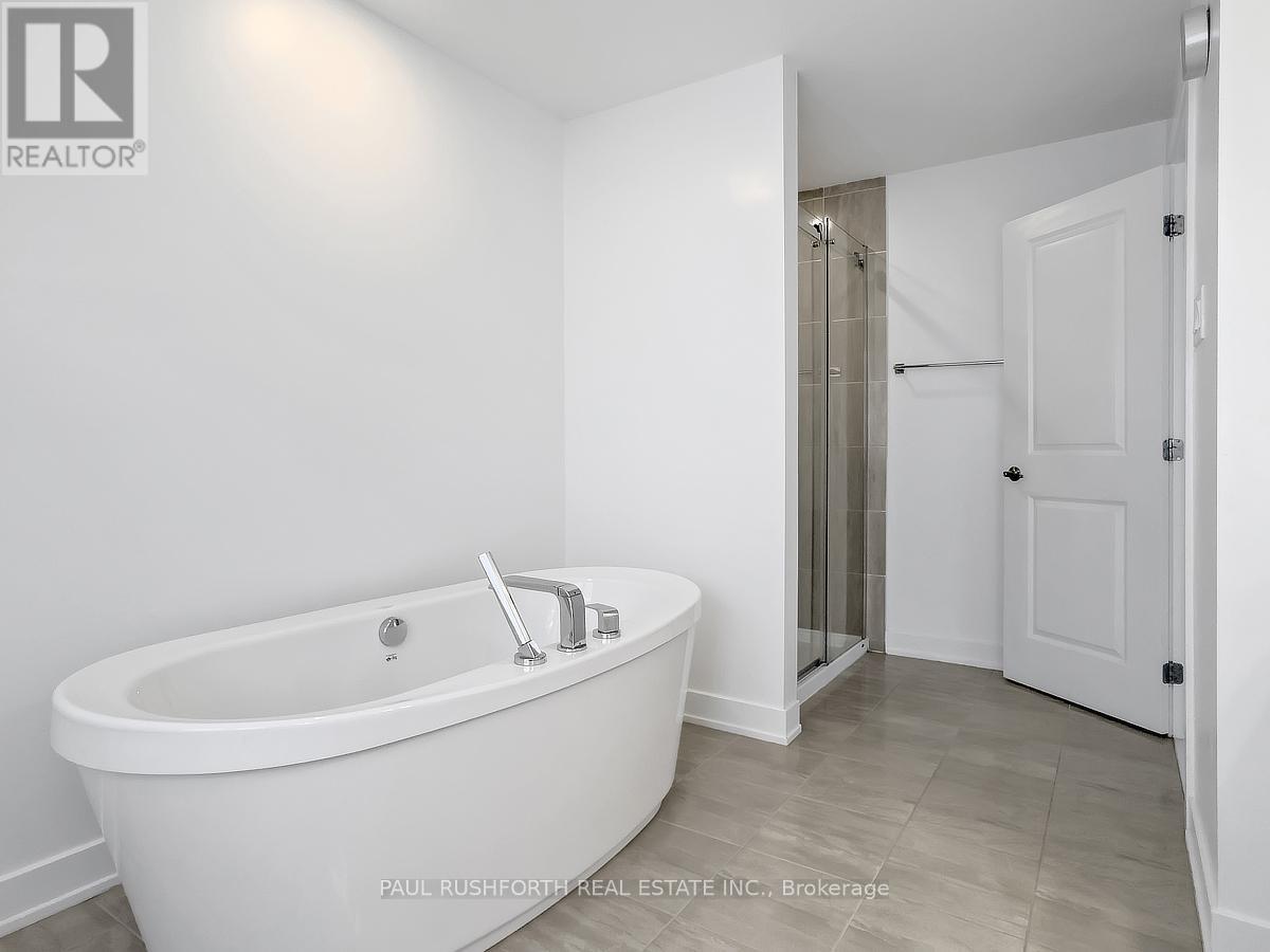 21 Mendoza Way, Ottawa, Ontario  K2S 2S6 - Photo 15 - X12343824