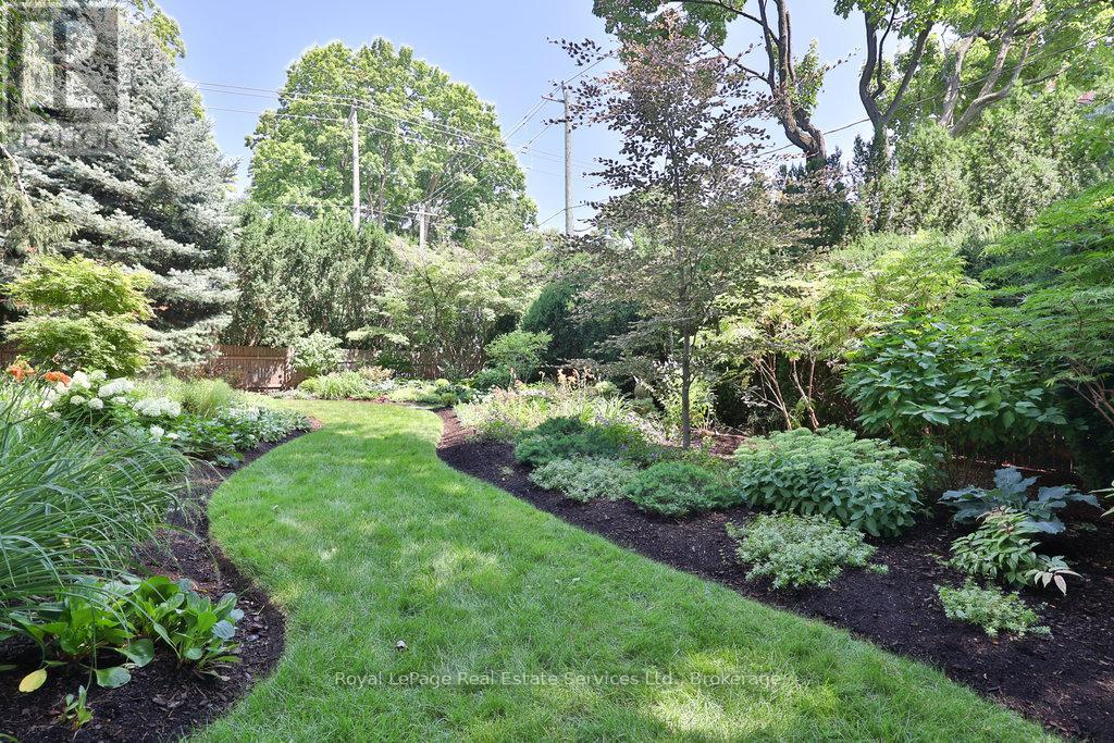 68 Thomas Street, Oakville, Ontario  L6J 3A4 - Photo 40 - W12343964