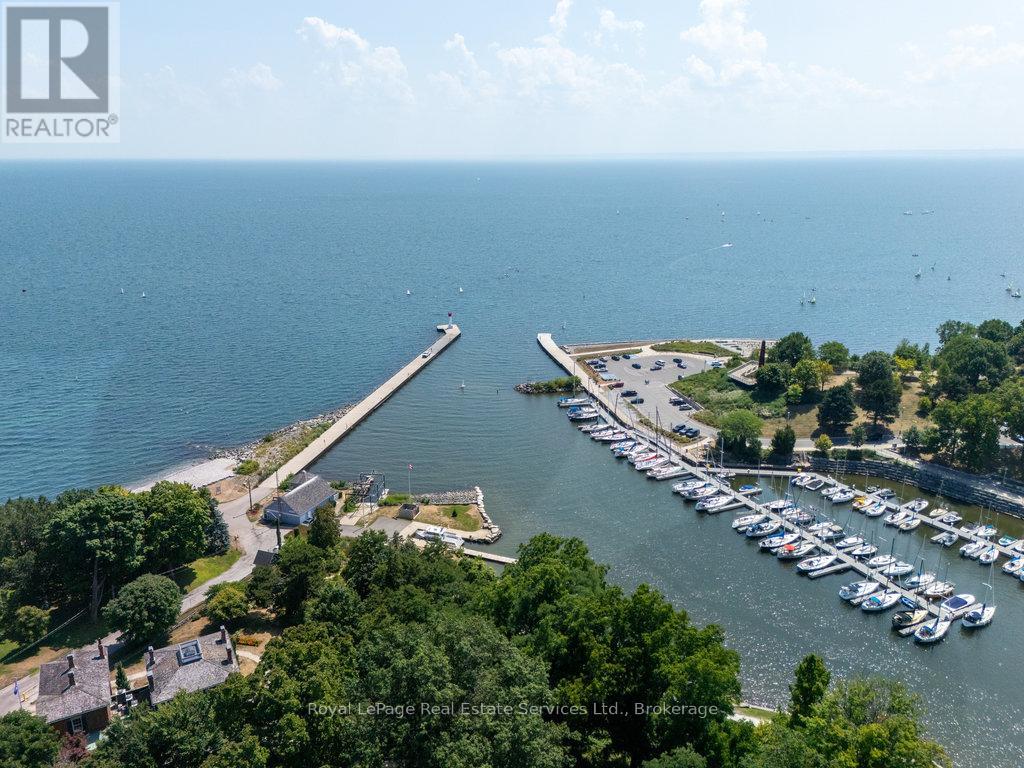 68 Thomas Street, Oakville, Ontario  L6J 3A4 - Photo 46 - W12343964
