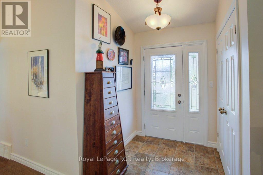 320 Durham Street W, Wellington North, Ontario  N0G 2L1 - Photo 12 - X12343522