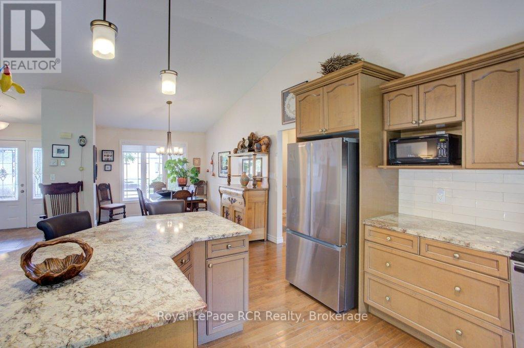320 Durham Street W, Wellington North, Ontario  N0G 2L1 - Photo 25 - X12343522