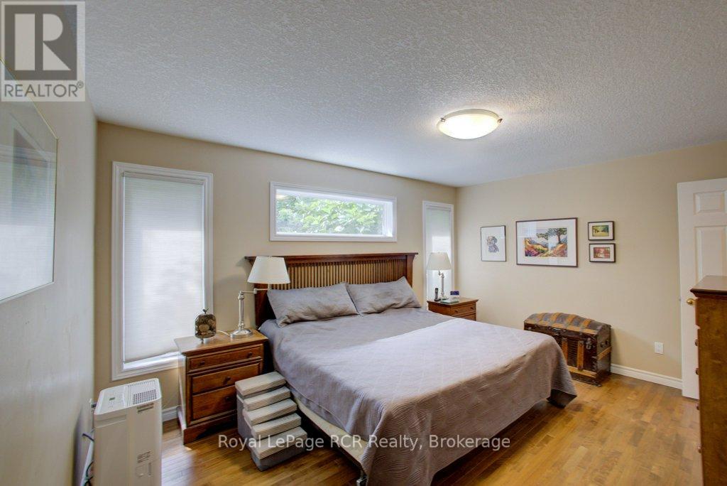 320 Durham Street W, Wellington North, Ontario  N0G 2L1 - Photo 28 - X12343522