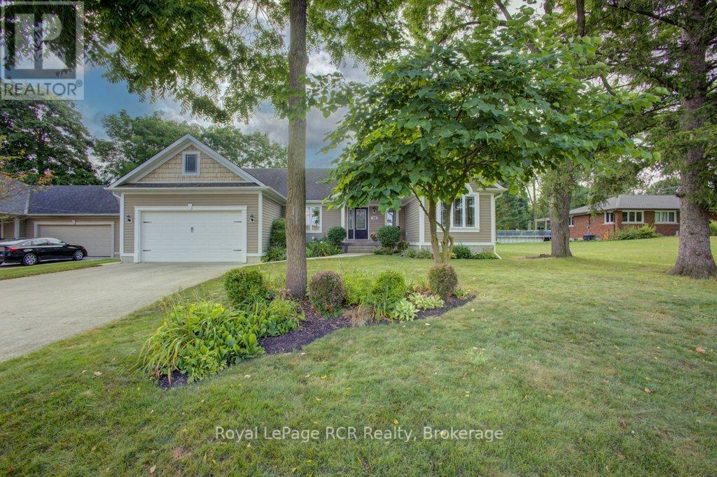 320 Durham Street W, Wellington North, Ontario  N0G 2L1 - Photo 3 - X12343522