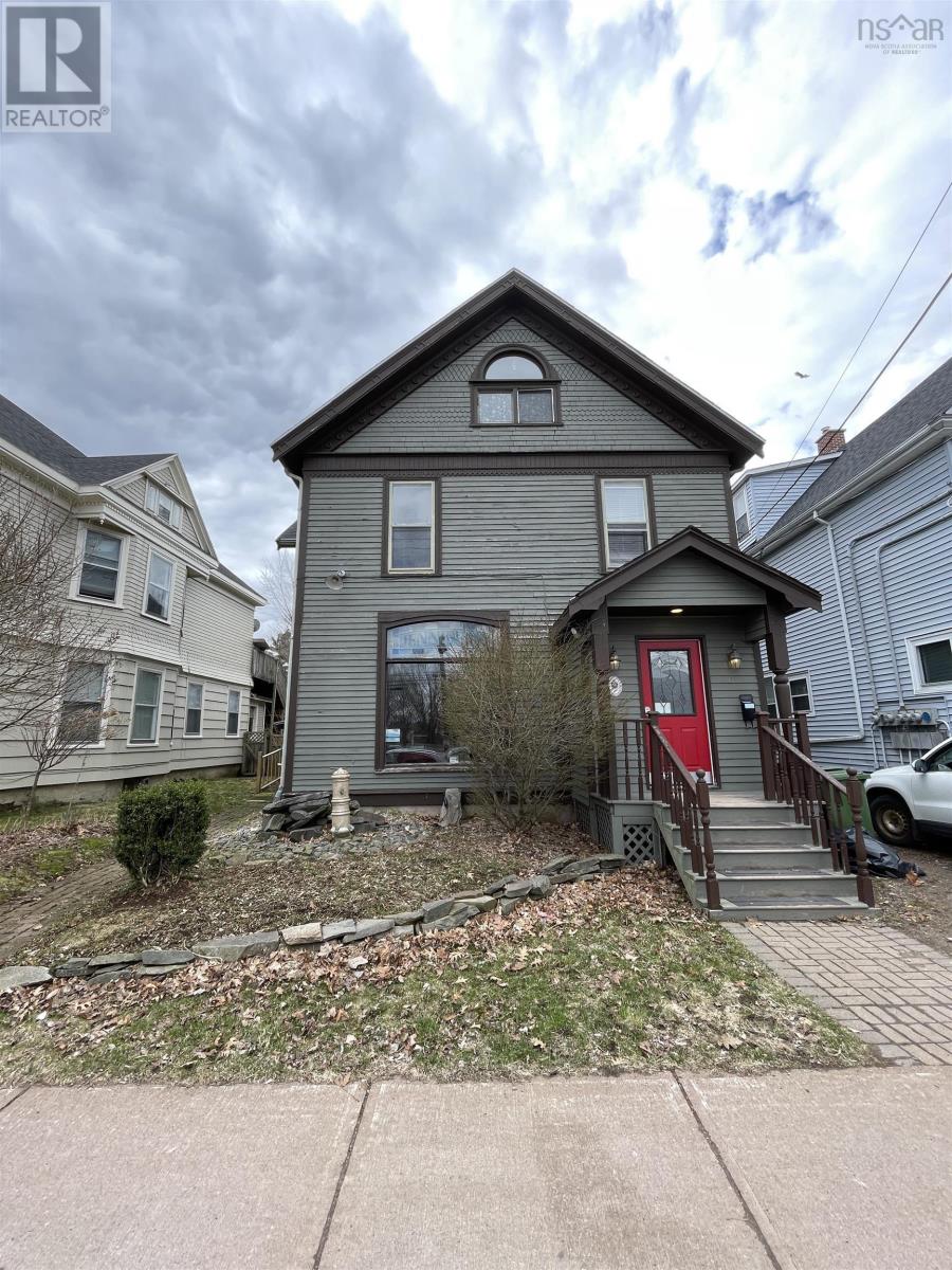 20 Dominion Street, Truro, Nova Scotia  B2N 3N8 - Photo 2 - 202508130