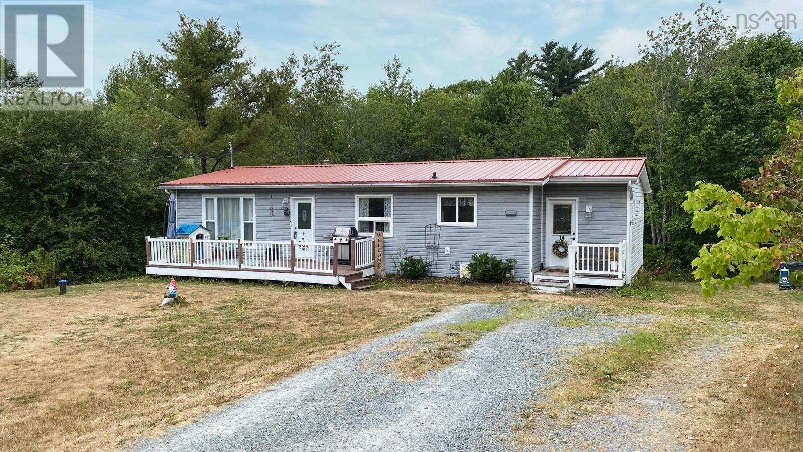 14 Oldham Road, Enfield, Nova Scotia  B2T 1E2 - Photo 1 - 202520122