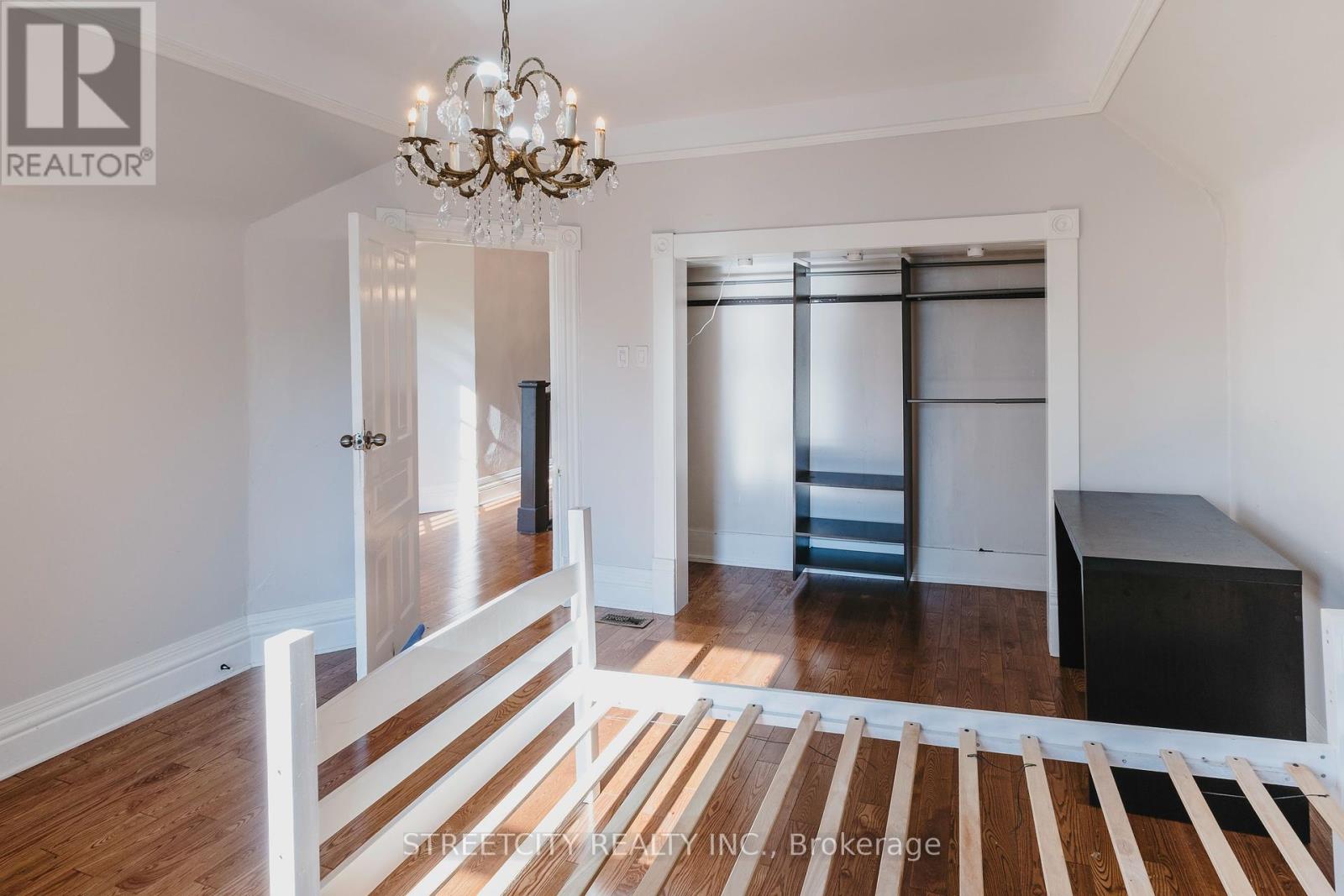 242 Emma Street, Sarnia, Ontario  N7T 3A2 - Photo 18 - X12344063