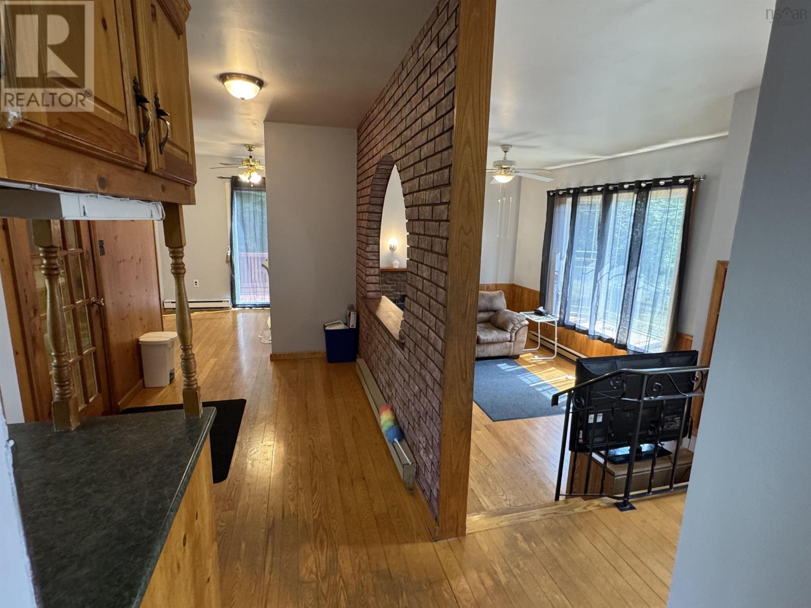 Property at 1412 North Main Street image 4