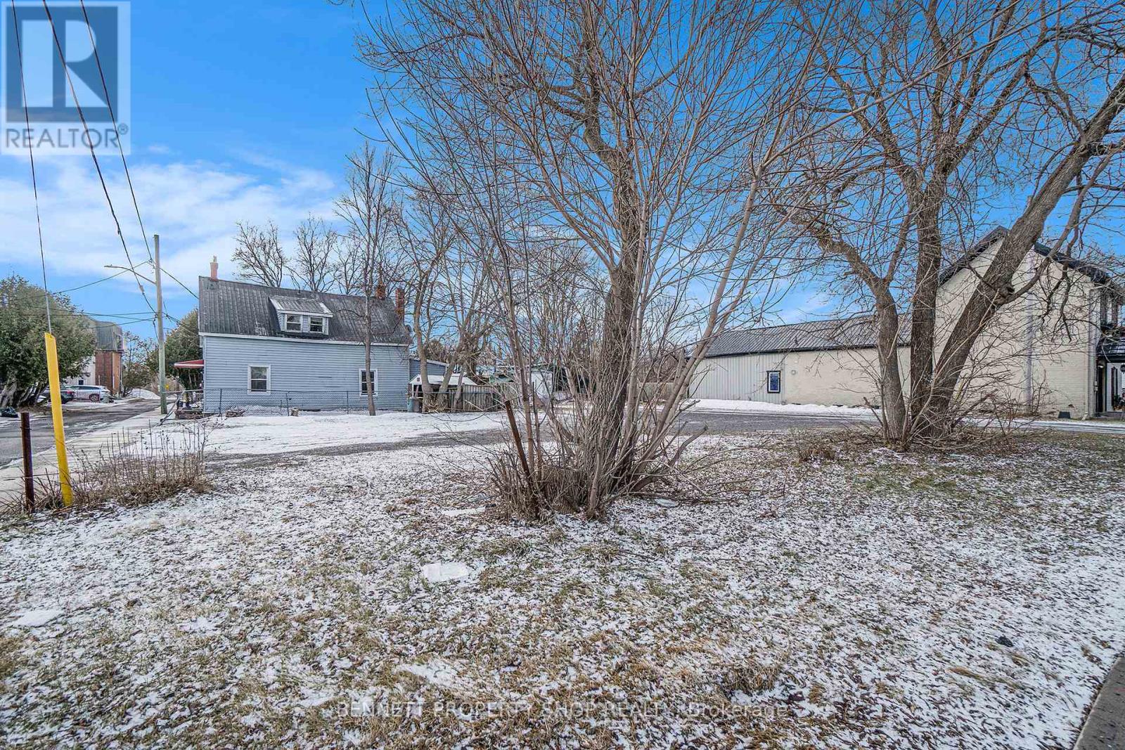 119 & 125 Daniel Street N, Arnprior, Ontario  K7S 2L1 - Photo 4 - X12344054