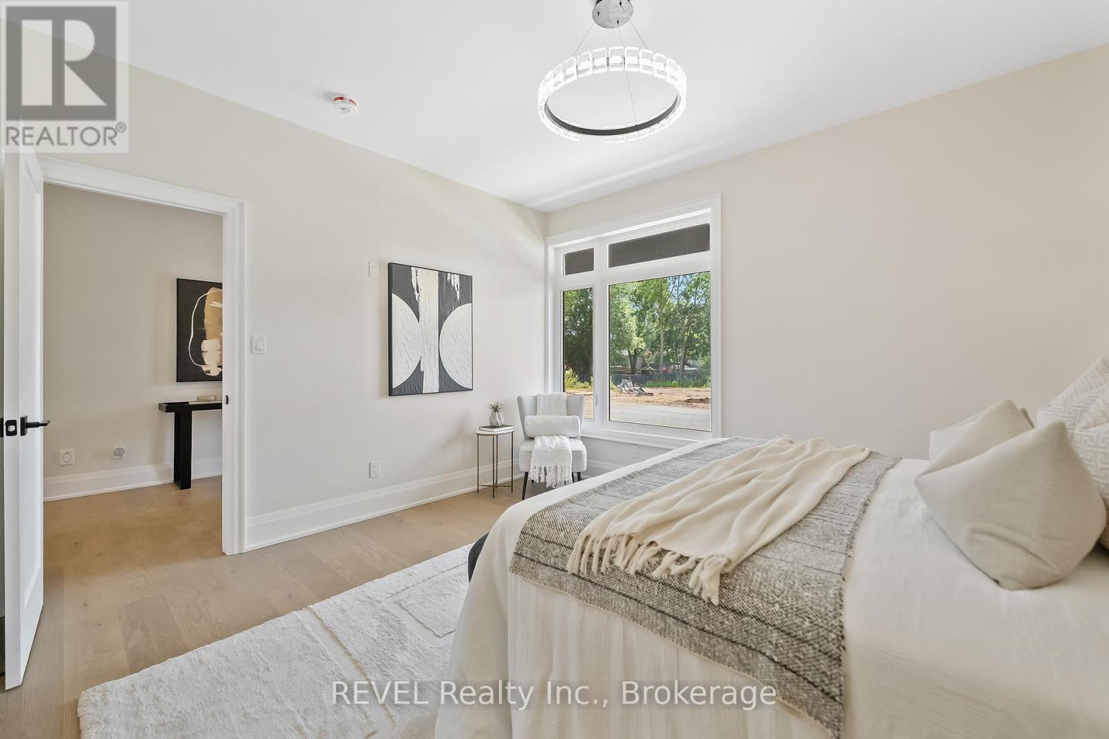 8 Accursi Crescent, Pelham, Ontario  L0S 1E2 - Photo 27 - X12344062