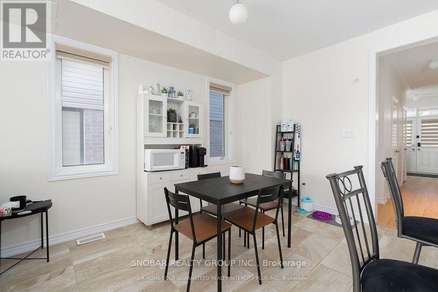 15 Valleybrook Road, Barrie, Ontario  L9S 2Z8 - Photo 8 - S12334685