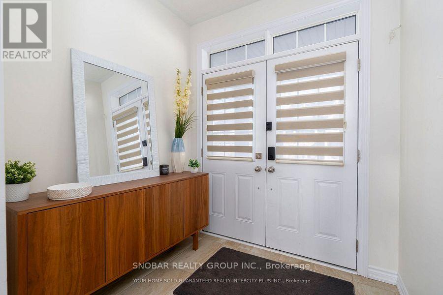 15 Valleybrook Road, Barrie, Ontario  L9S 2Z8 - Photo 4 - S12334685