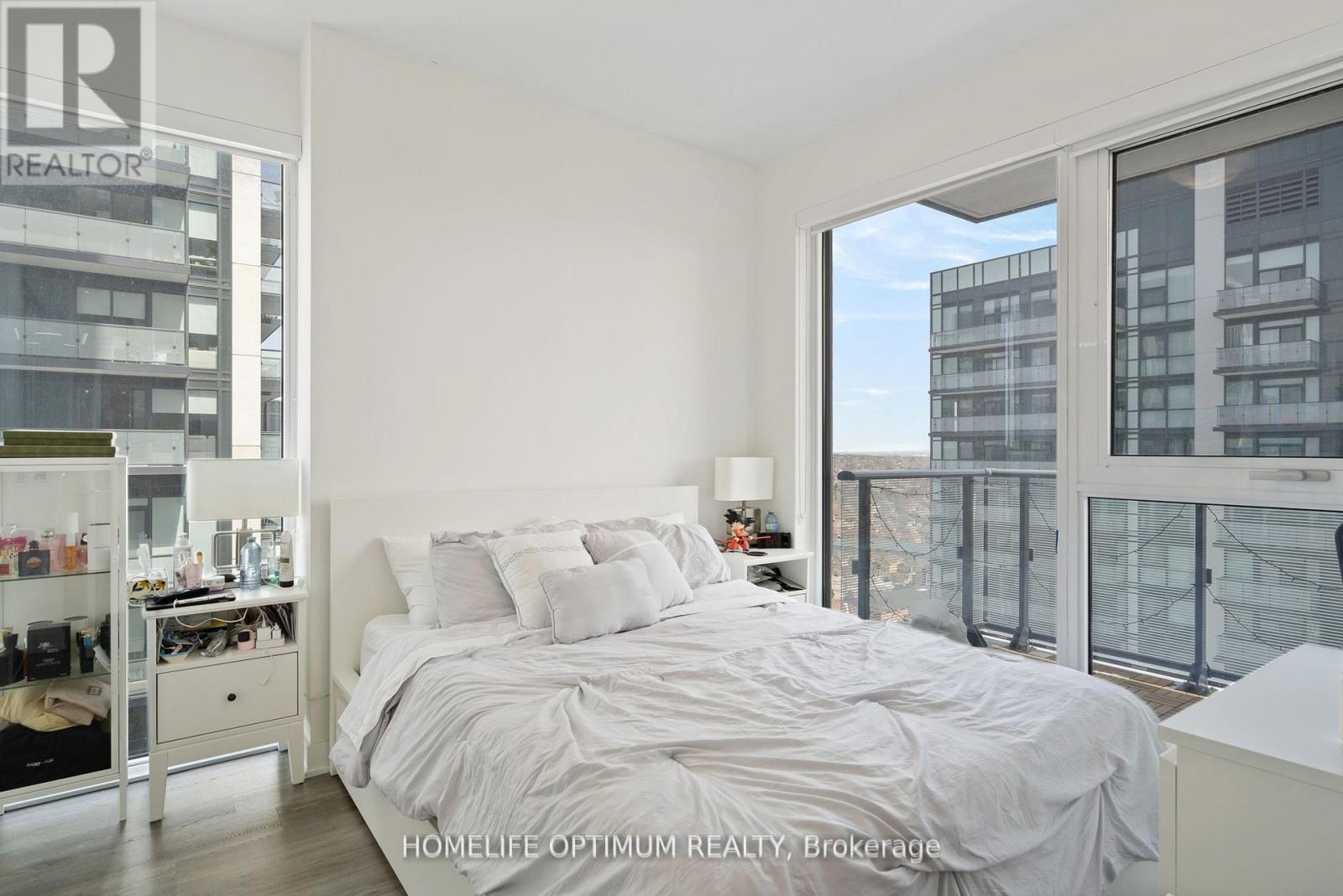 1704 - 95 Oneida Crescent, Richmond Hill, Ontario L4B 0H5 - Photo 17 - N12343974