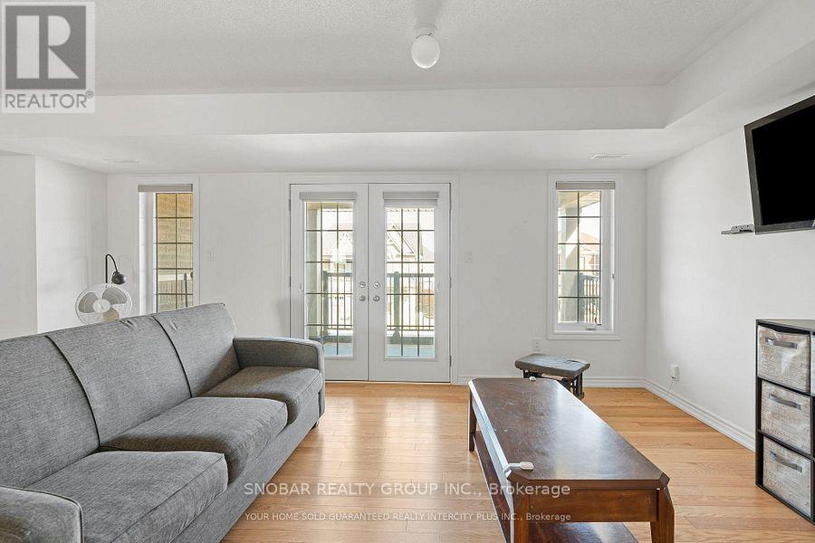 15 Valleybrook Road, Barrie, Ontario  L9S 2Z8 - Photo 10 - S12334685