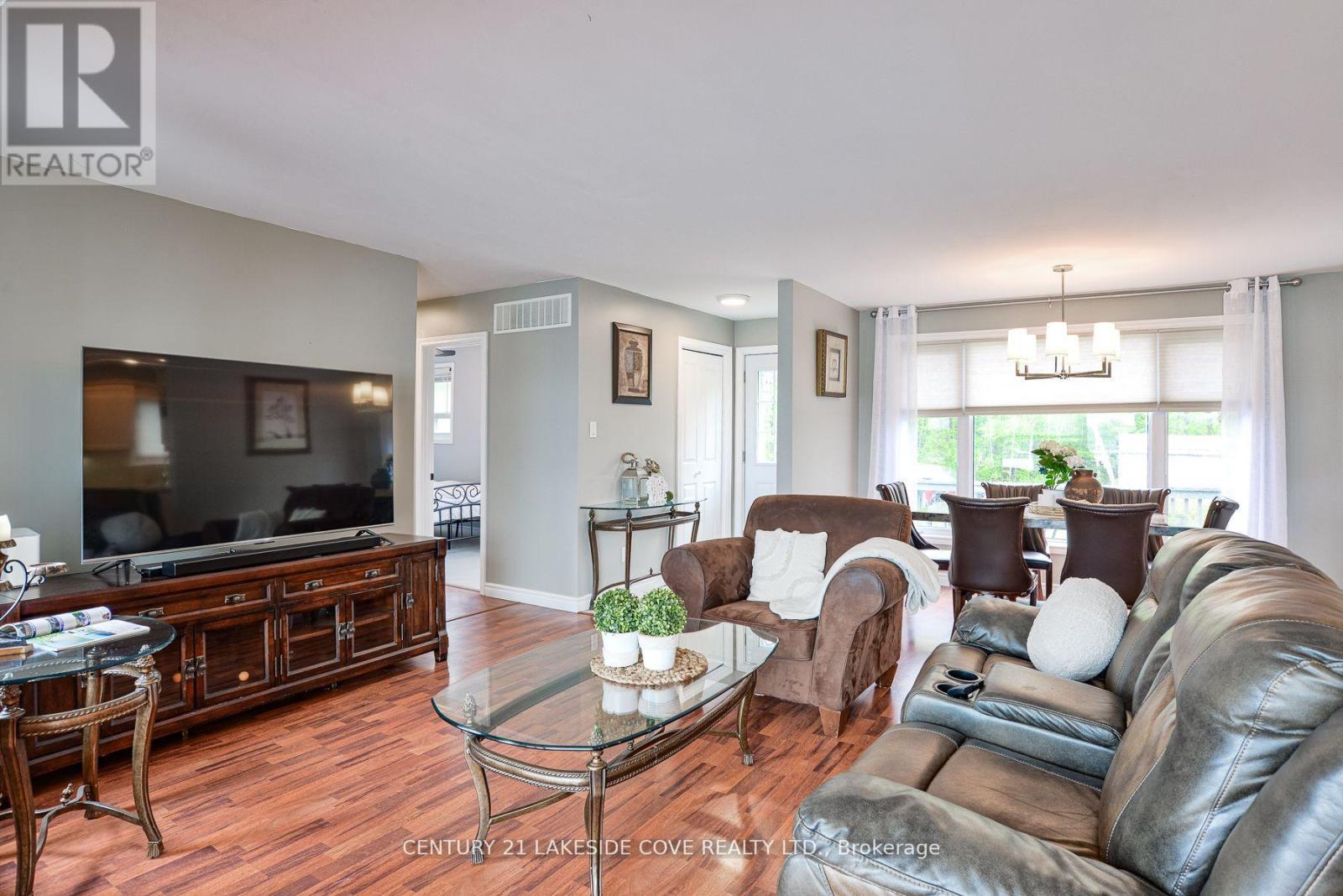 7712 Oak Point Road S, Ramara, Ontario  L0K 2B0 - Photo 15 - S12313608
