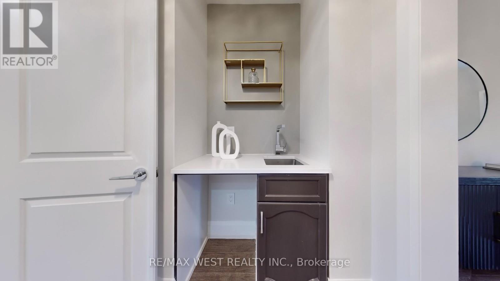 5199 Symphony Court, Mississauga (Central Erin Mills), Ontario  L5M 2M9 - Photo 25 - W12343597