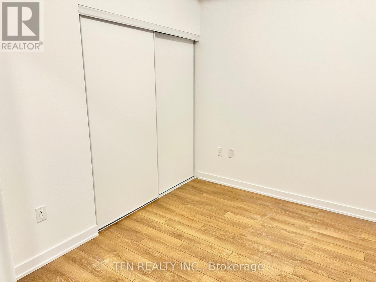 316 - 2433 Dufferin Street, Toronto, Ontario  M6E 3T3 - Photo 11 - W12333790