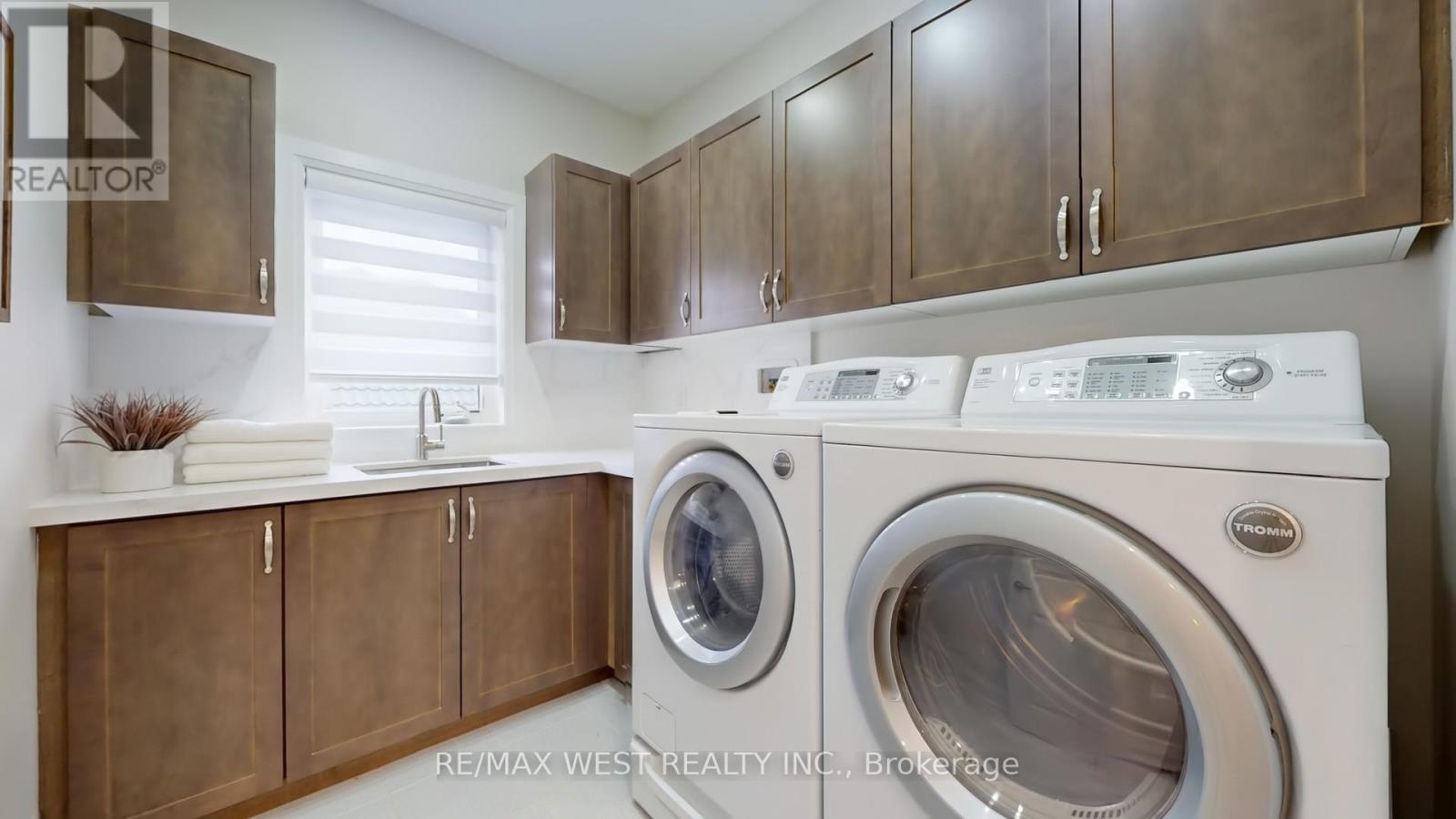5199 Symphony Court, Mississauga (Central Erin Mills), Ontario  L5M 2M9 - Photo 38 - W12343597