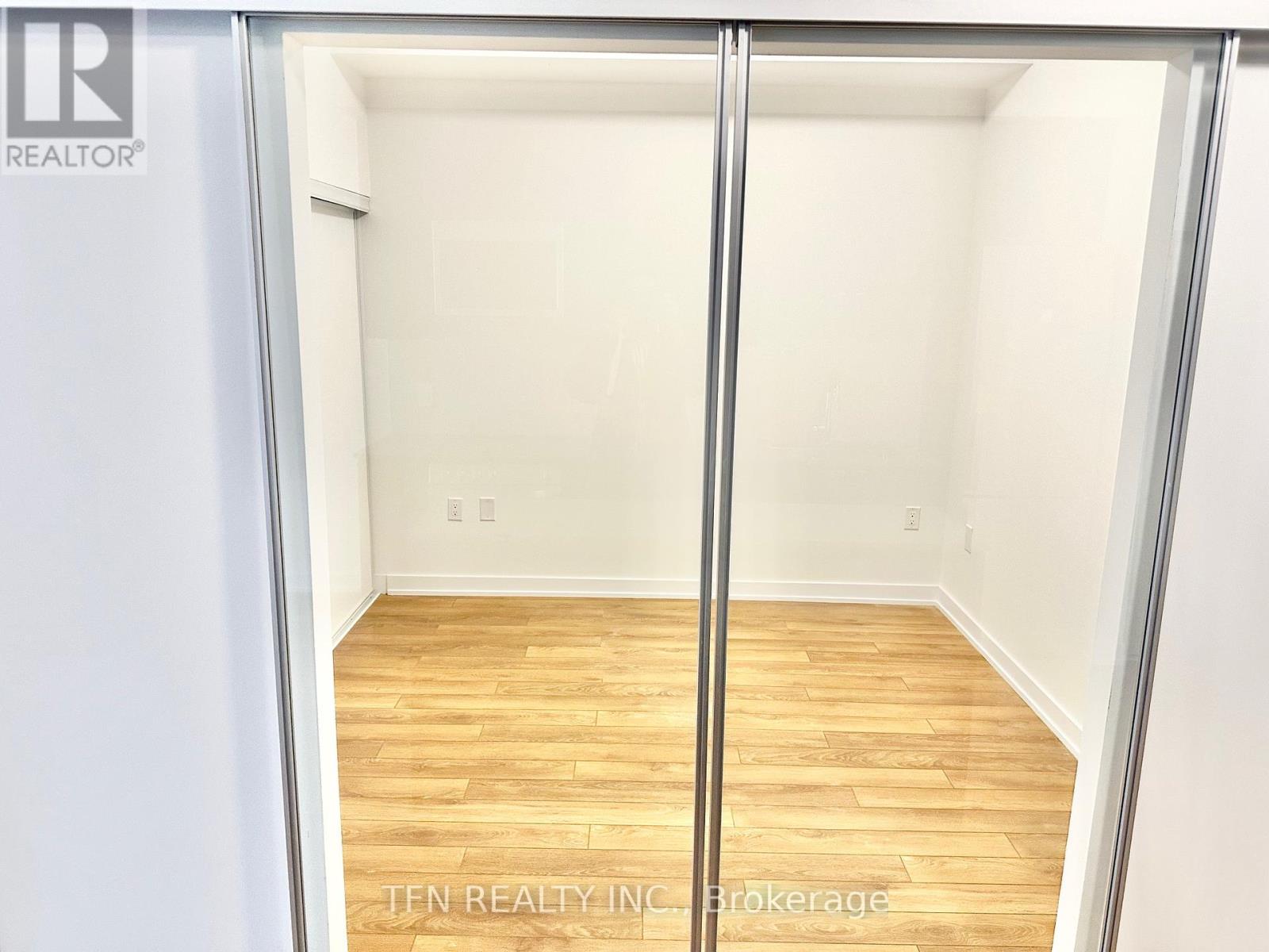 316 - 2433 Dufferin Street, Toronto, Ontario  M6E 3T3 - Photo 12 - W12333790