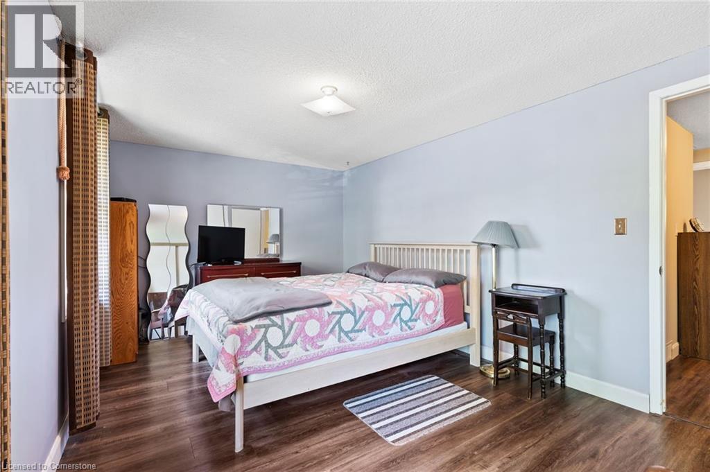 8117 Lynhurst Drive, Niagara Falls, Ontario  L2H 2A3 - Photo 16 - 40760428