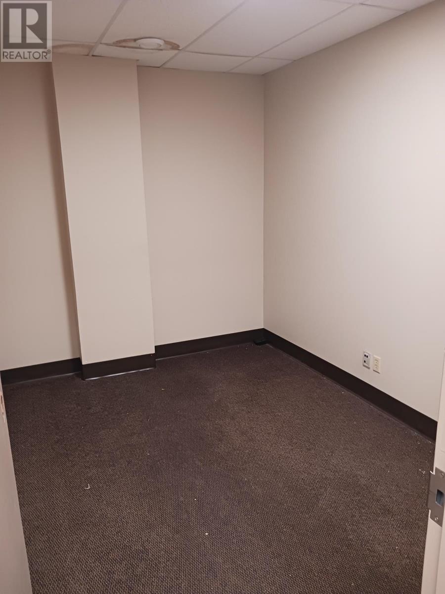1 & 2 1111 Victoria Ave E, Thunder Bay, Ontario  P7C 1G7 - Photo 11 - TB252516