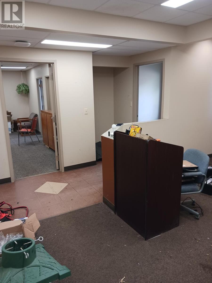 1 & 2 1111 Victoria Ave E, Thunder Bay, Ontario  P7C 1G7 - Photo 12 - TB252516