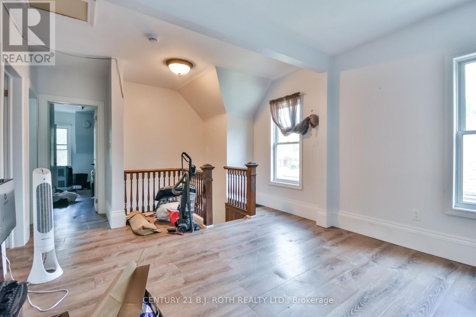57 Penetang Street, Barrie, Ontario  L4M 1V5 - Photo 7 - S12343923