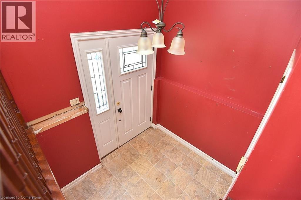 79 Barrington Drive, Welland, Ontario  L3C 5Z8 - Photo 5 - 40746168