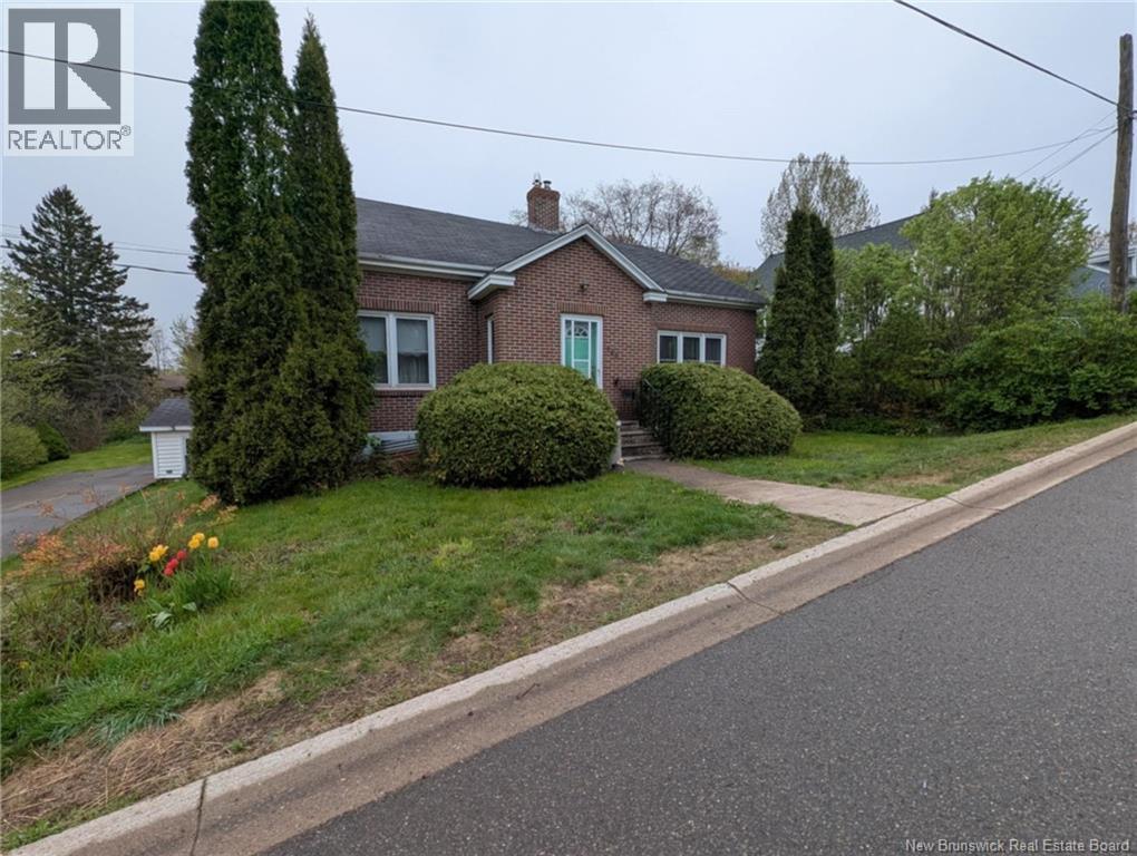 Property at 146 Court Street image 3