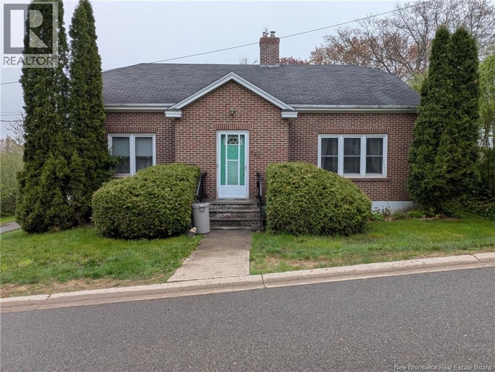 Property at 146 Court Street image 2
