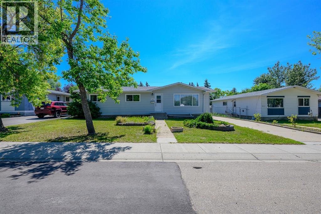 Property at 9653 113 Avenue image 1