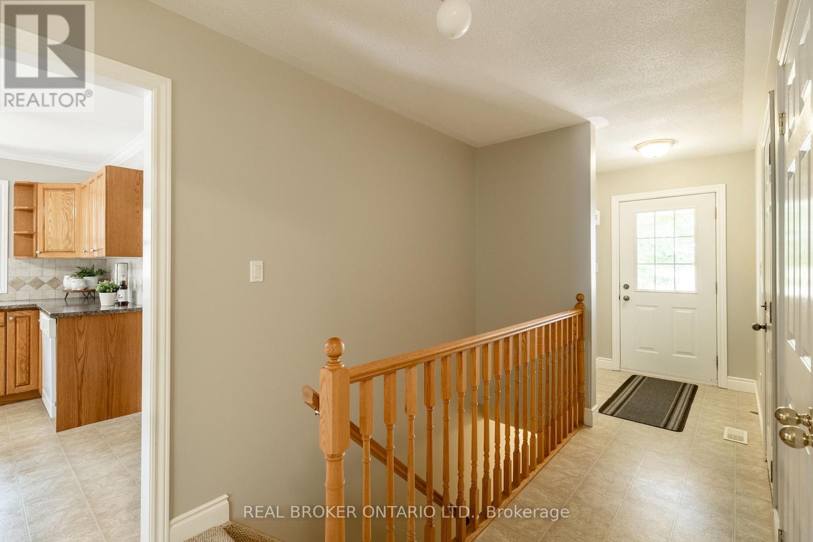 178 Mclaughlin Road, Kawartha Lakes, Ontario  K9V 6L8 - Photo 8 - X12344031