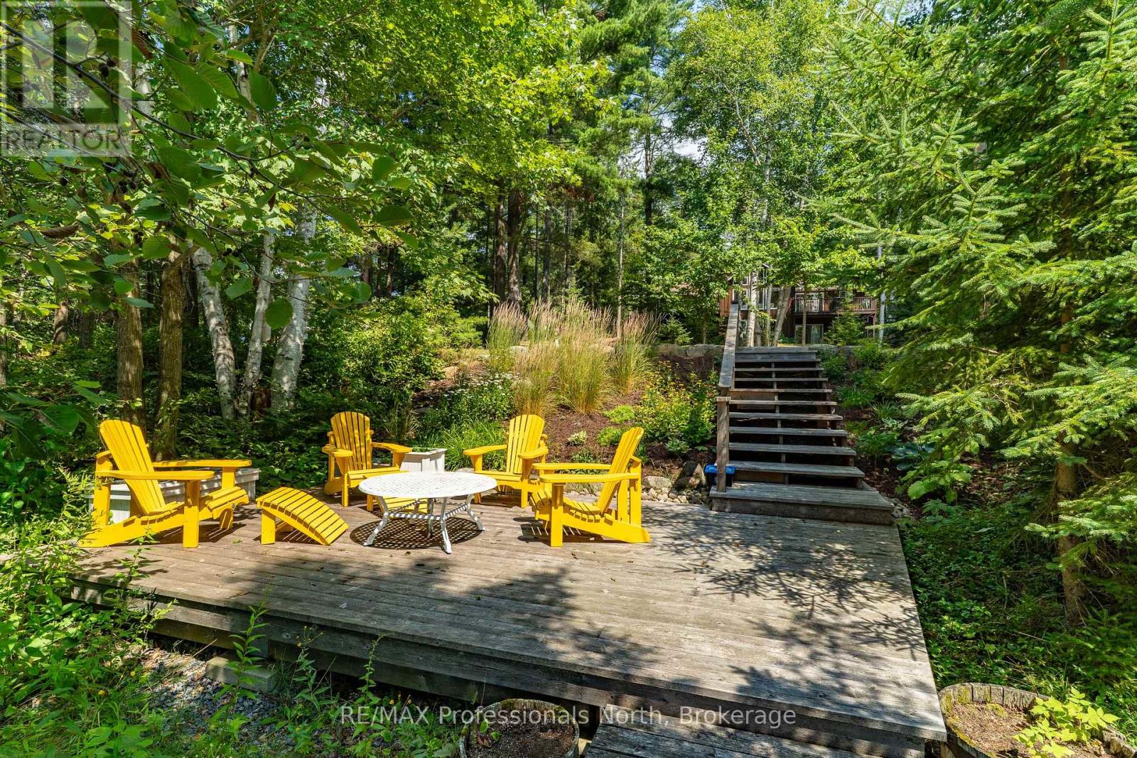 1140 Seabreeze Road, Lake Of Bays, Ontario  P0A 1H0 - Photo 12 - X12344026