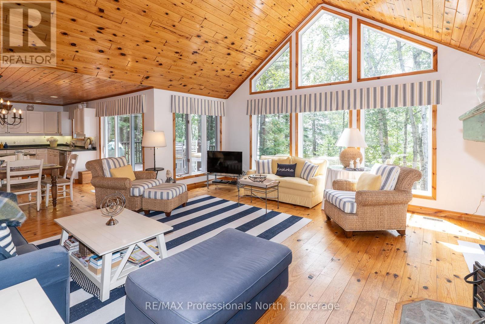 1140 Seabreeze Road, Lake Of Bays, Ontario  P0A 1H0 - Photo 14 - X12344026