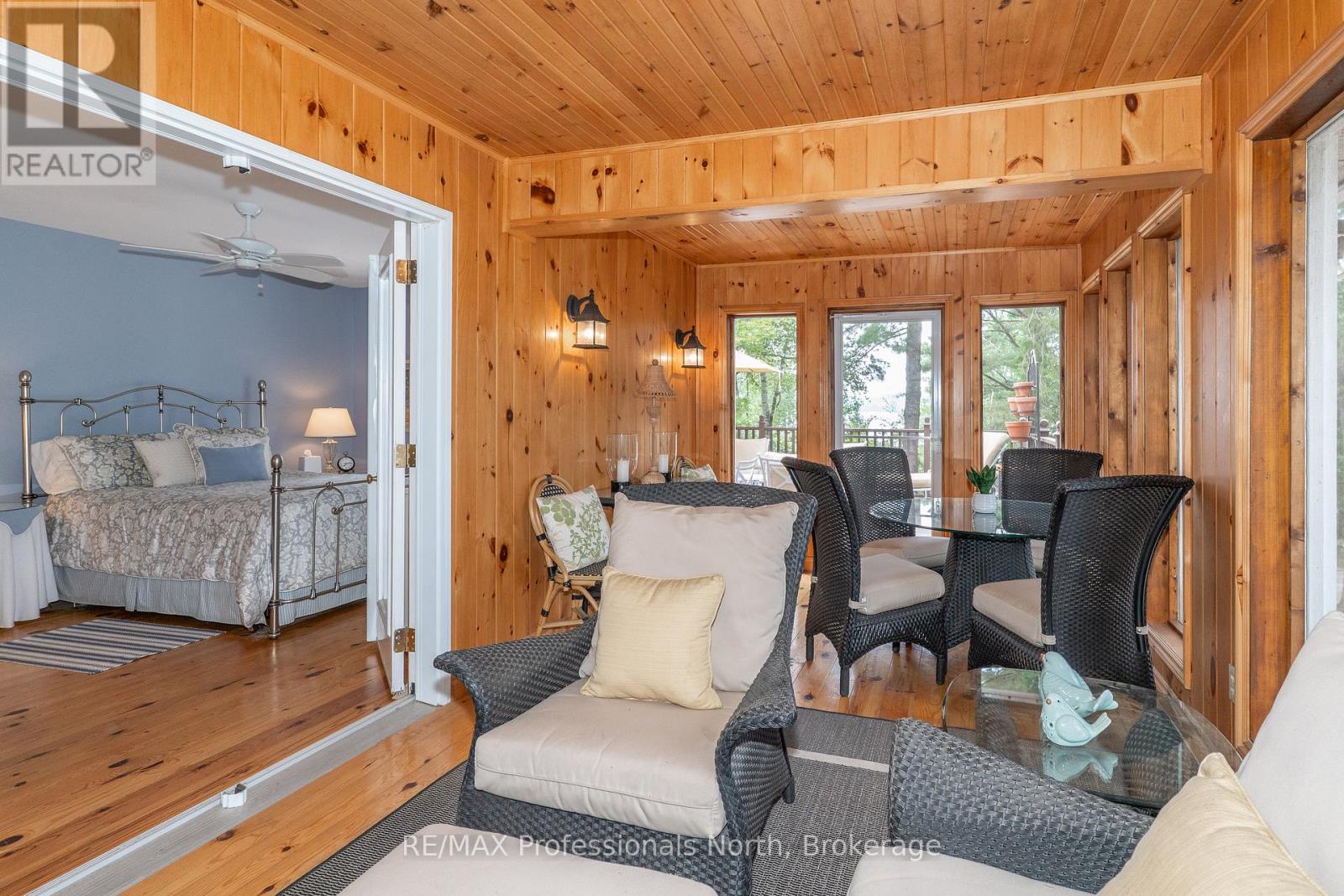 1140 Seabreeze Road, Lake Of Bays, Ontario  P0A 1H0 - Photo 25 - X12344026