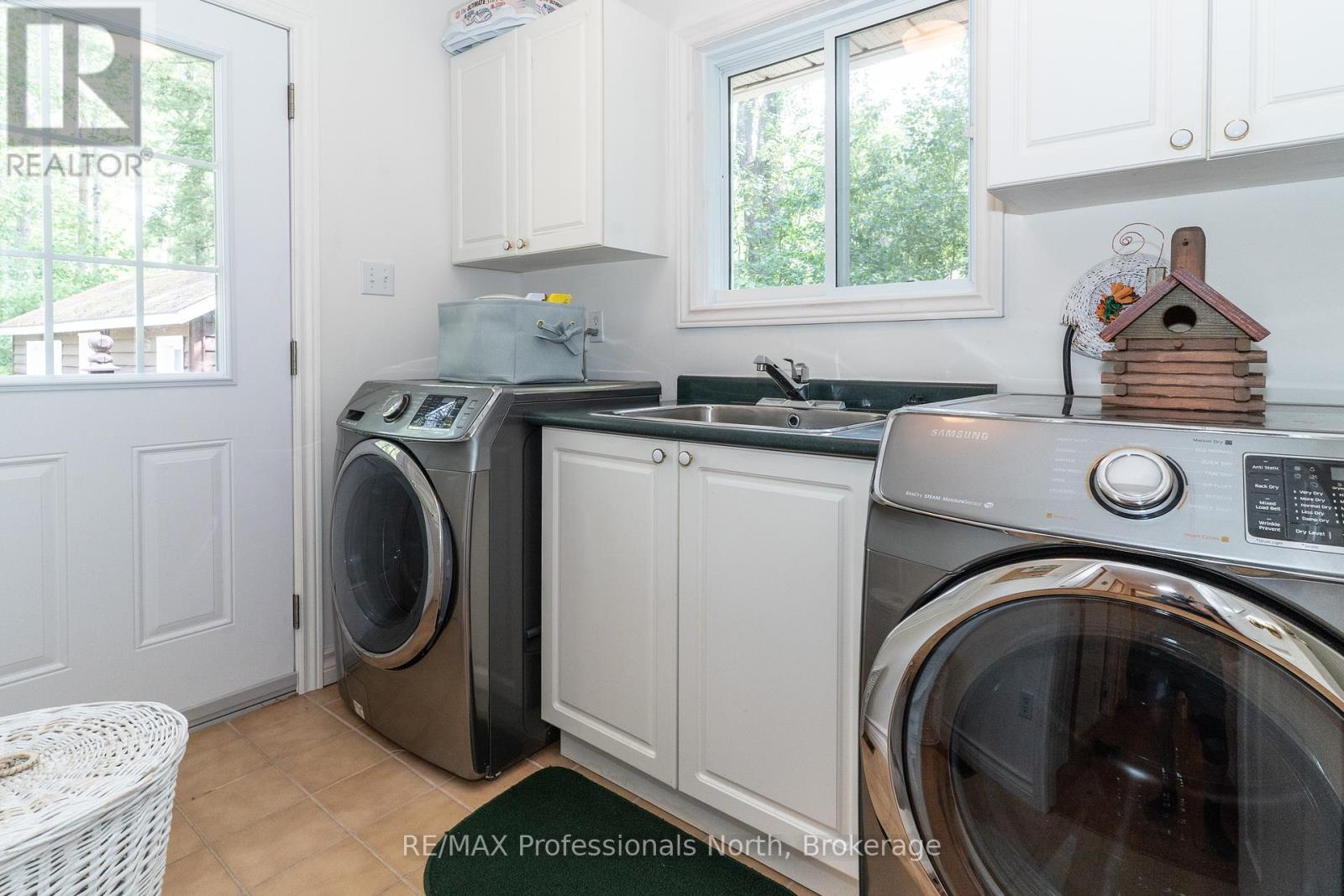 1140 Seabreeze Road, Lake Of Bays, Ontario  P0A 1H0 - Photo 29 - X12344026