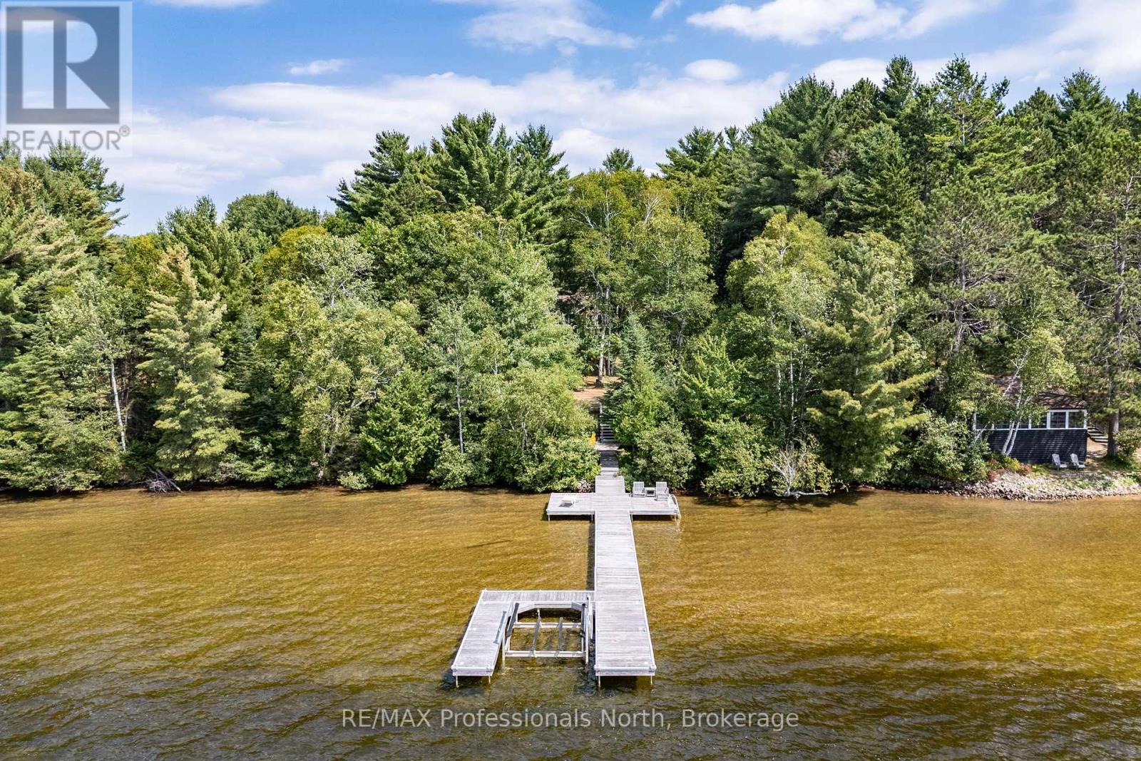1140 Seabreeze Road, Lake Of Bays, Ontario  P0A 1H0 - Photo 8 - X12344026