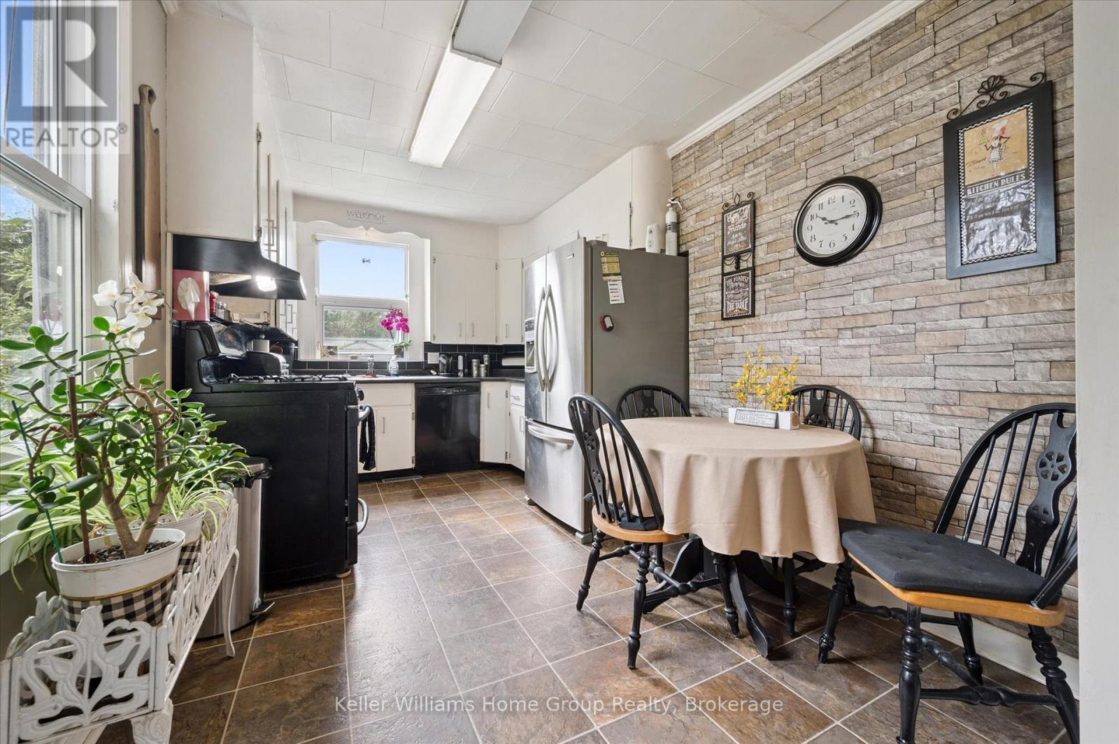 144 Hill Street E, Centre Wellington, Ontario  N1M 1G9 - Photo 6 - X12344072