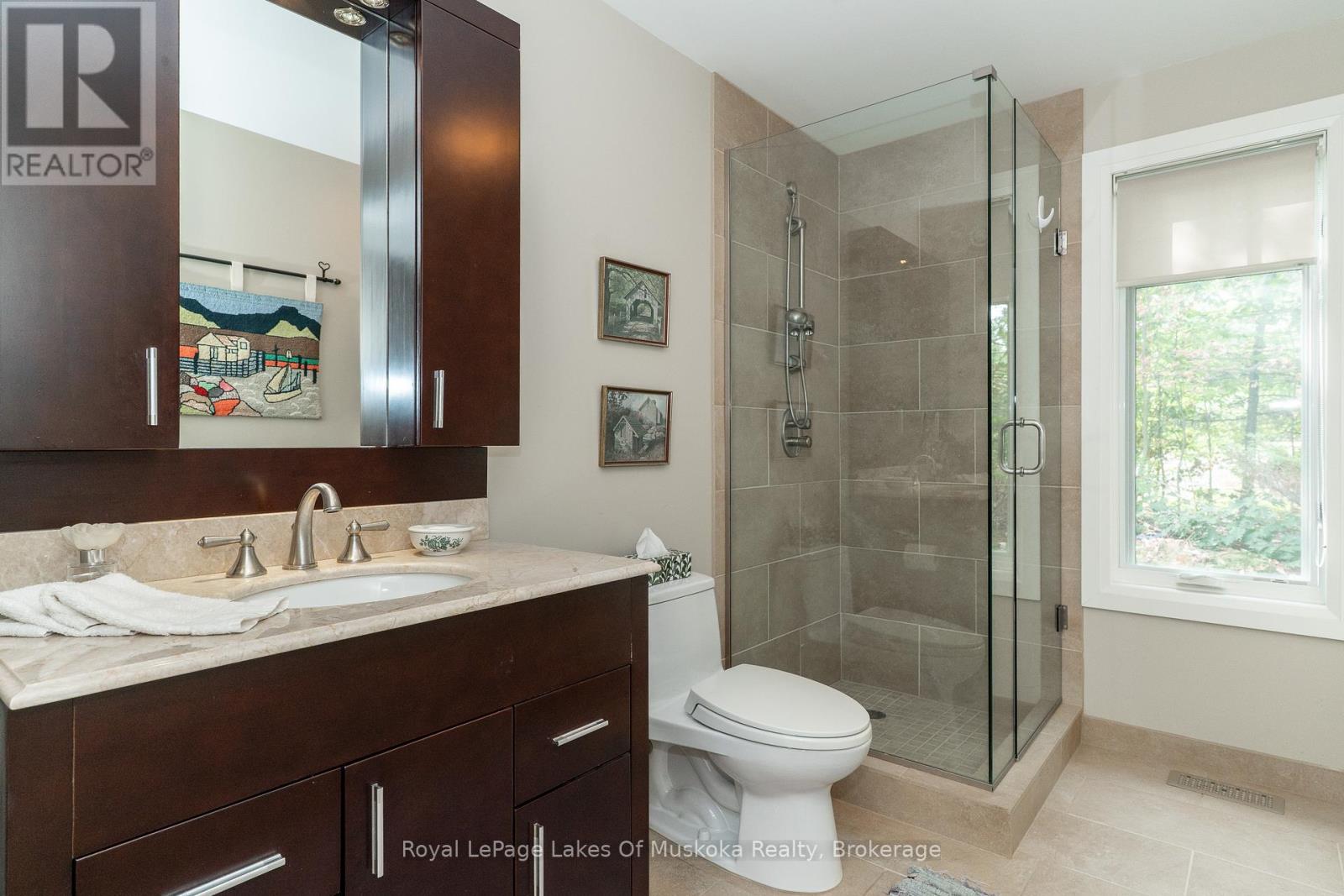 210&230 Revell Street, Gravenhurst, Ontario  P1P 0E3 - Photo 19 - X12344107