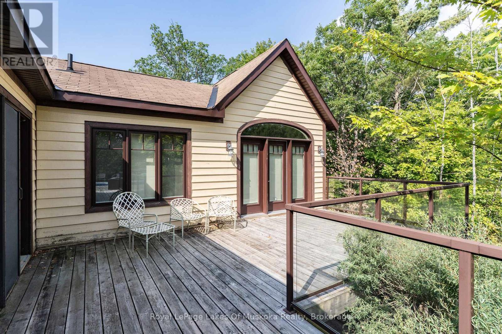 210&230 Revell Street, Gravenhurst, Ontario  P1P 0E3 - Photo 41 - X12344107