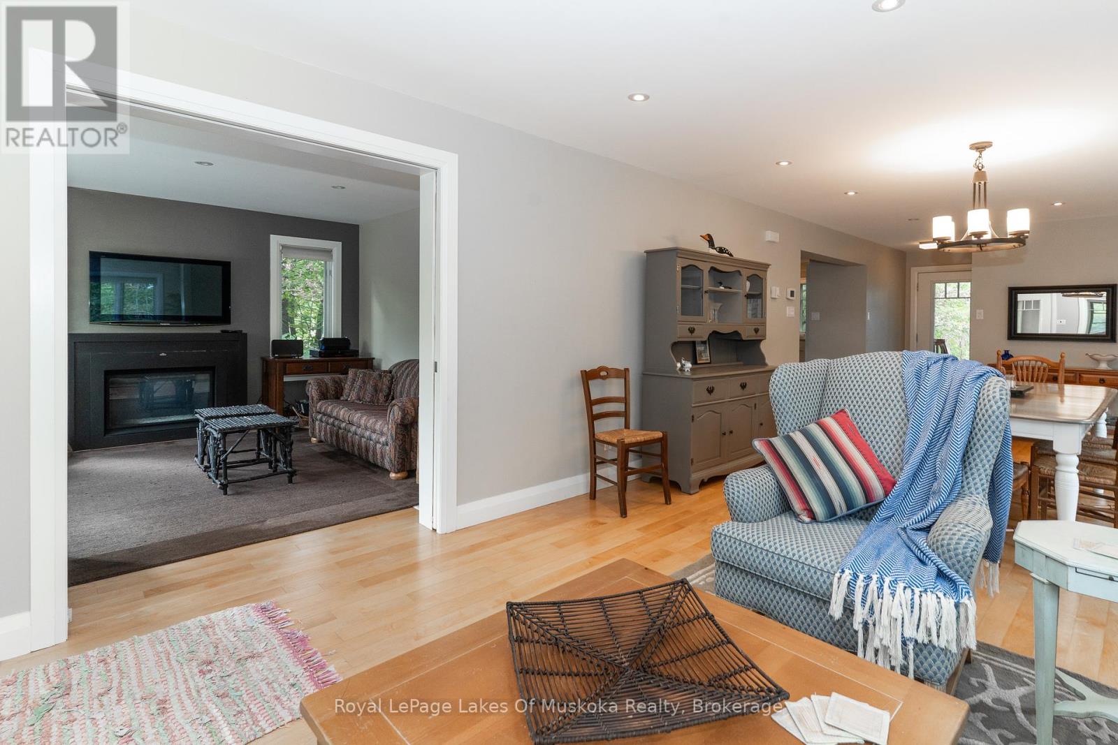 210&230 Revell Street, Gravenhurst, Ontario  P1P 0E3 - Photo 8 - X12344107