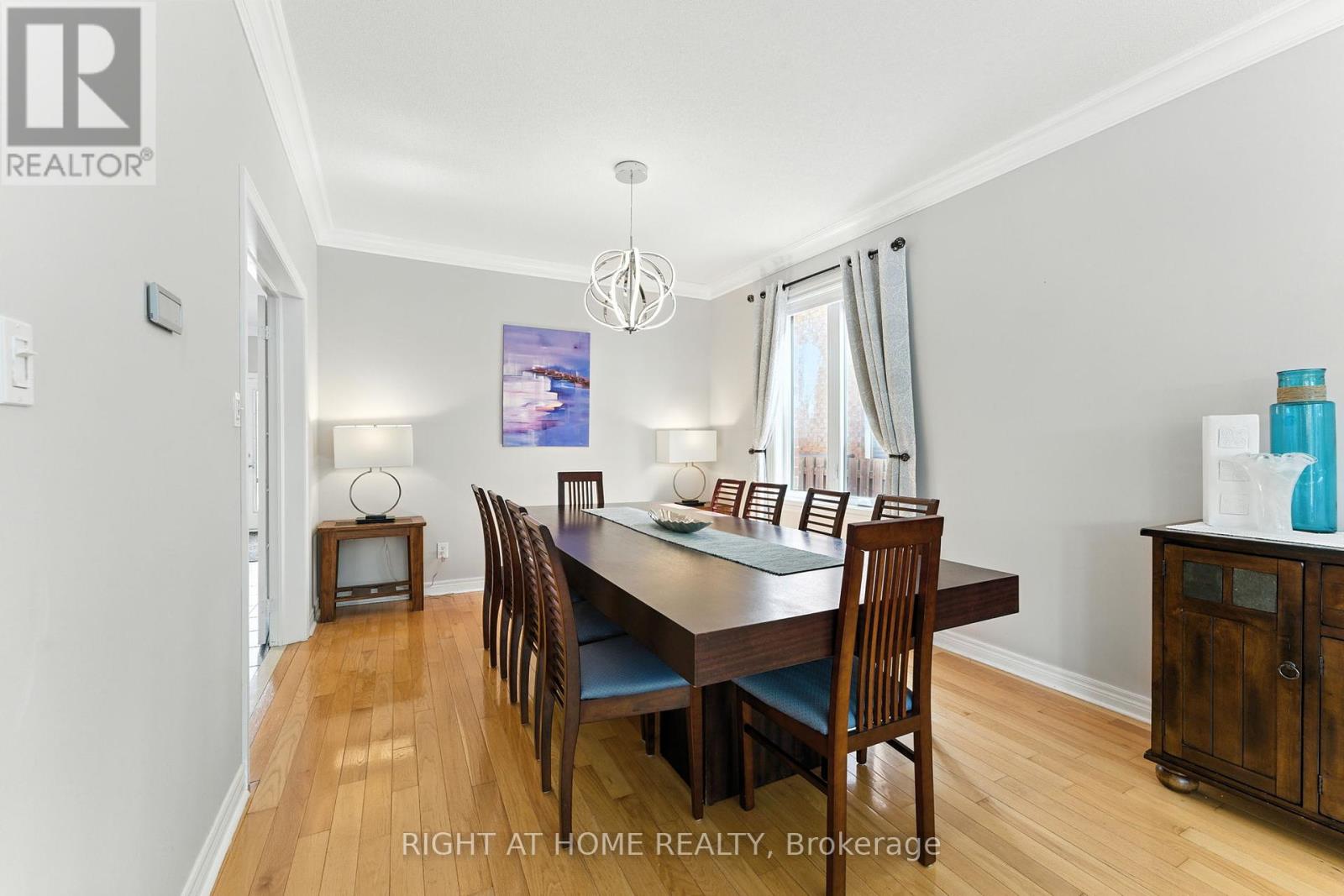2465 Whistling Springs Crescent, Oakville, Ontario  L6M 5G4 - Photo 11 - W12343944