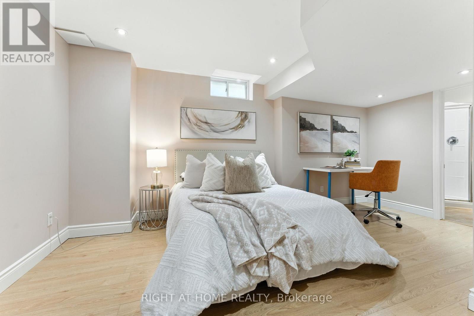 2465 Whistling Springs Crescent, Oakville, Ontario  L6M 5G4 - Photo 31 - W12343944