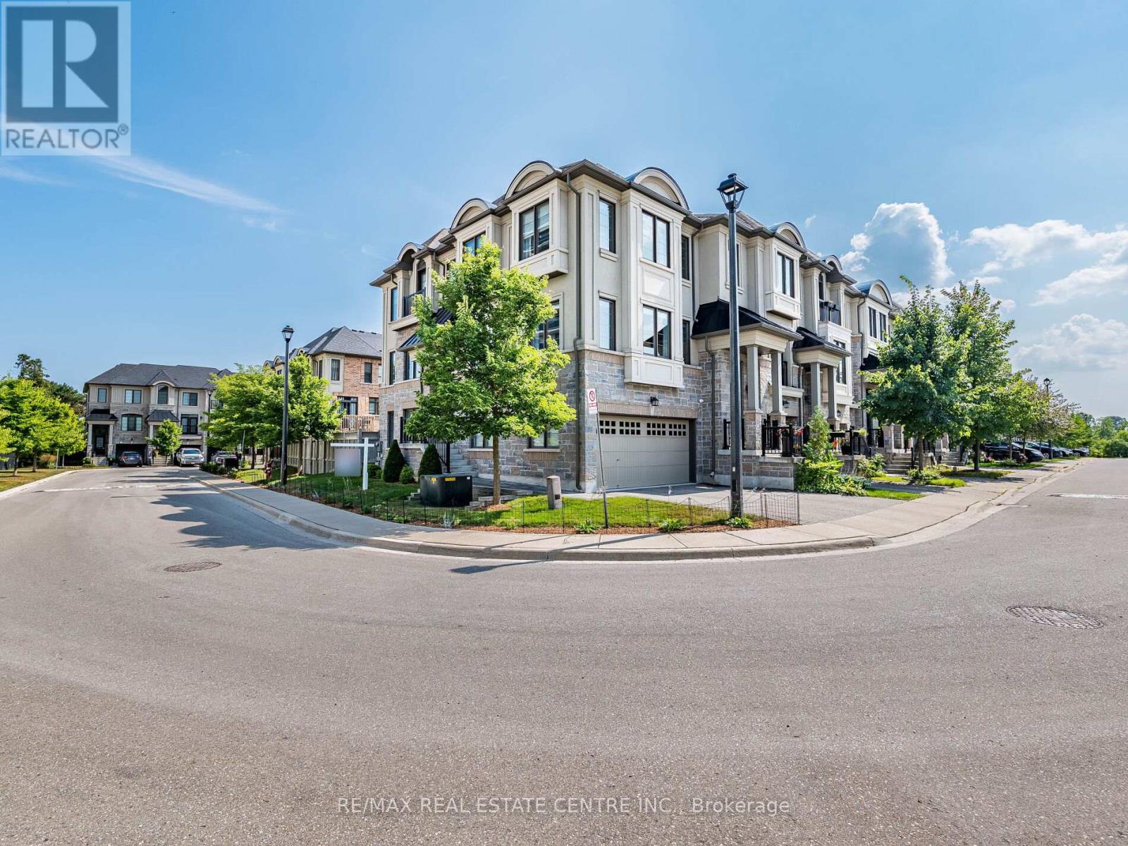 Property at 1170 BEACHCOMBER ROAD image 1