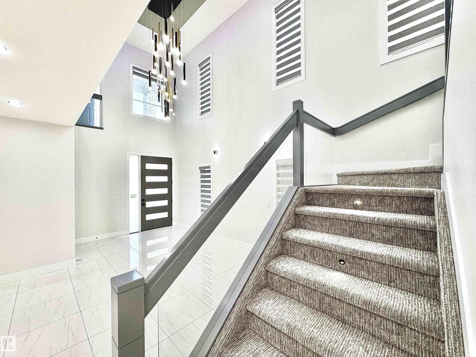 Property at 1836 22 ST NW image 1