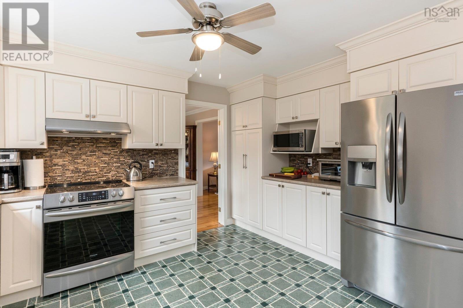 227 St George Blvd, Hammonds Plains, Nova Scotia  B4B 1K7 - Photo 11 - 202511035